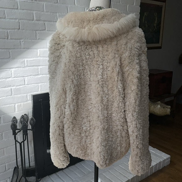 Paula Lishman Knot Fur Jacket |. Beaver and Fox Fur Jacket | a vintage treasure - Picture 7 of 17